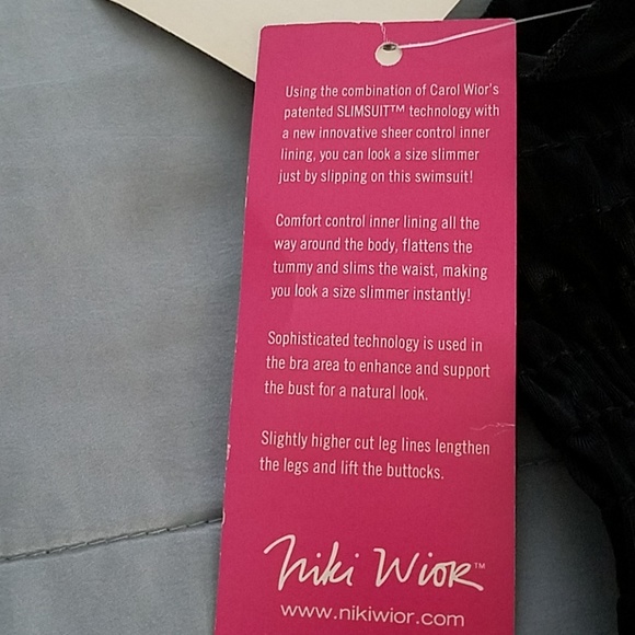 NWTS NIKI WIOR THE NONSTOP CONVERTIBLE DRESS. - Picture 4 of 6